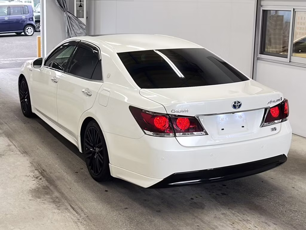 TOYOTA CROWN