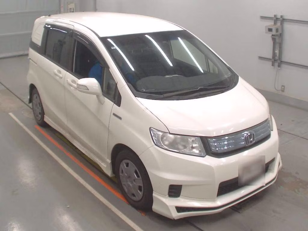 HONDA FREED