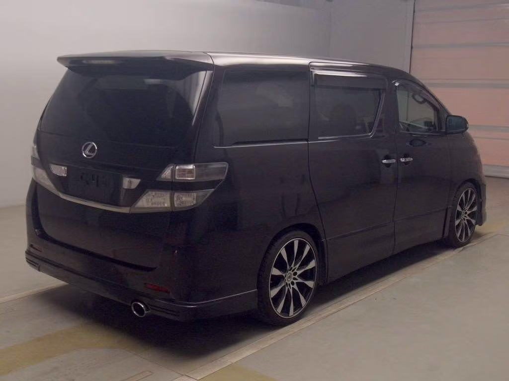 TOYOTA VELLFIRE