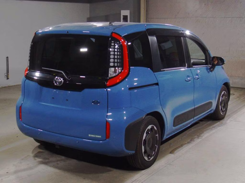 TOYOTA SIENTA