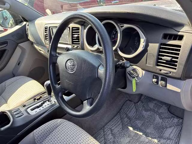 TOYOTA HILUX SURF
