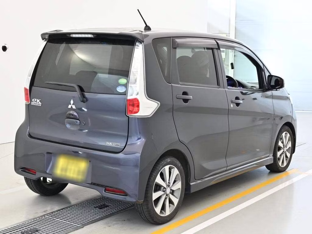 MITSUBISHI EK CUSTOM