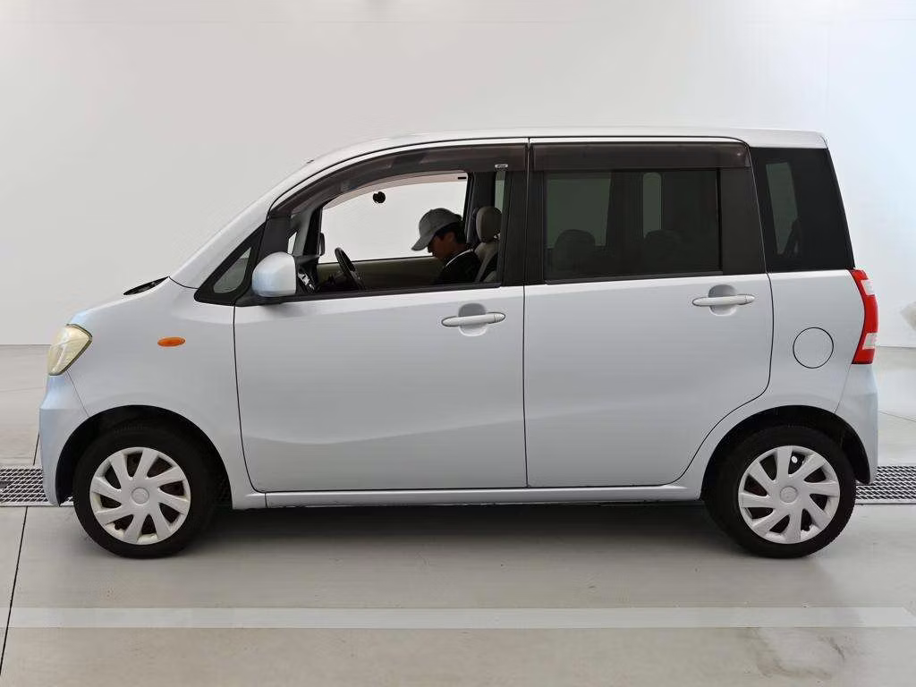 DAIHATSU TANTO EXE