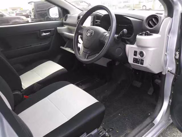 TOYOTA PIXIS EPOCH