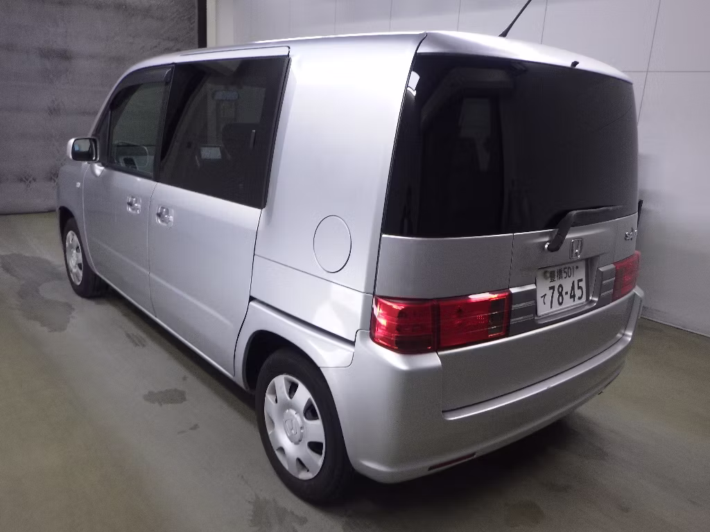 HONDA MOBILIO SPIKE