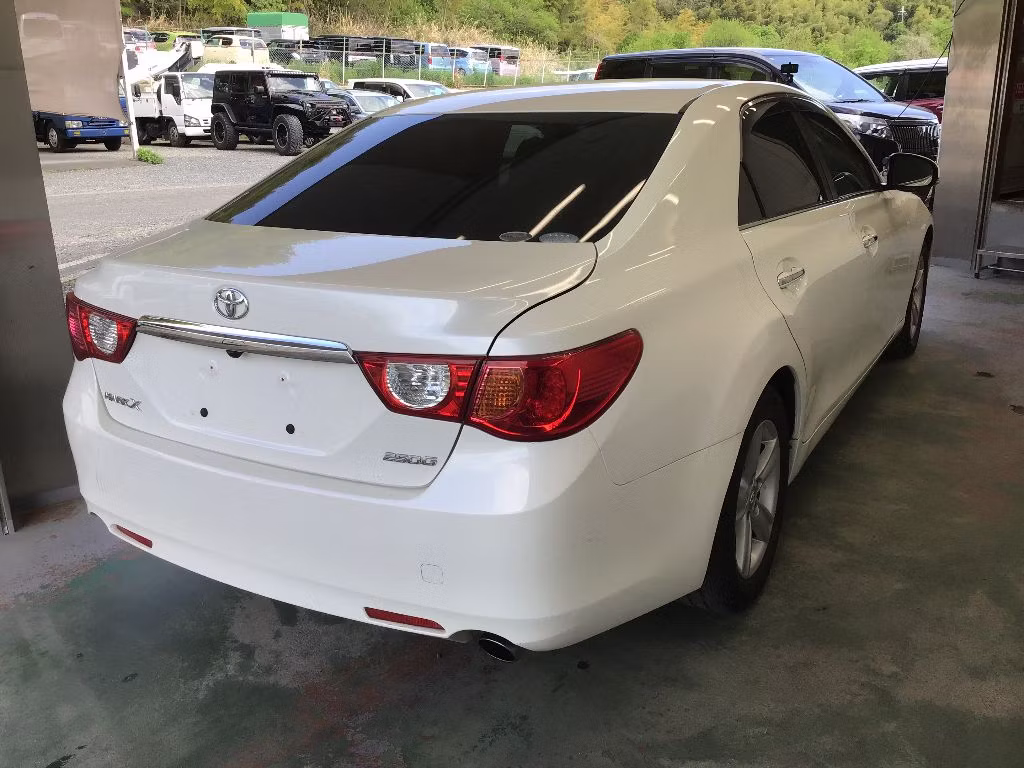 TOYOTA MARK X