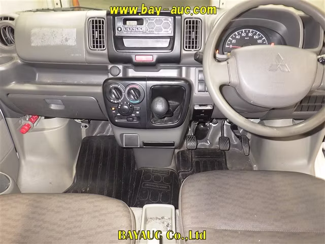 MITSUBISHI MINICAB