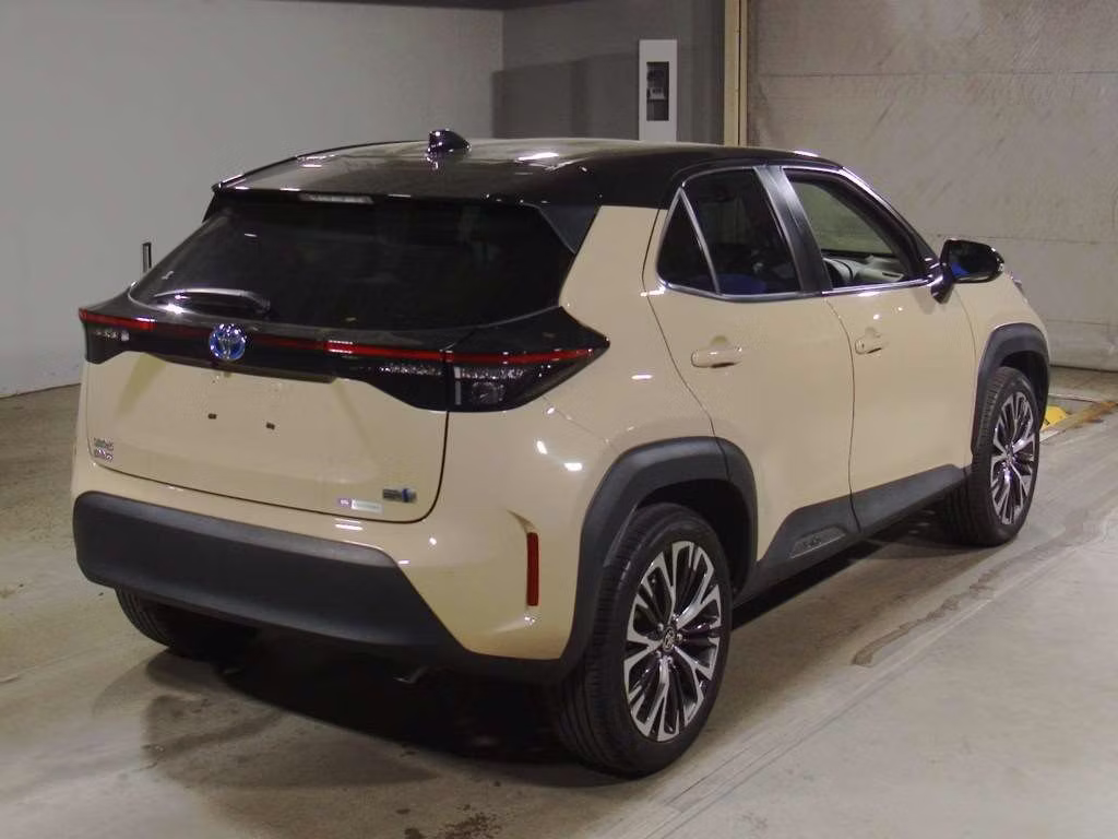 TOYOTA YARIS CROSS
