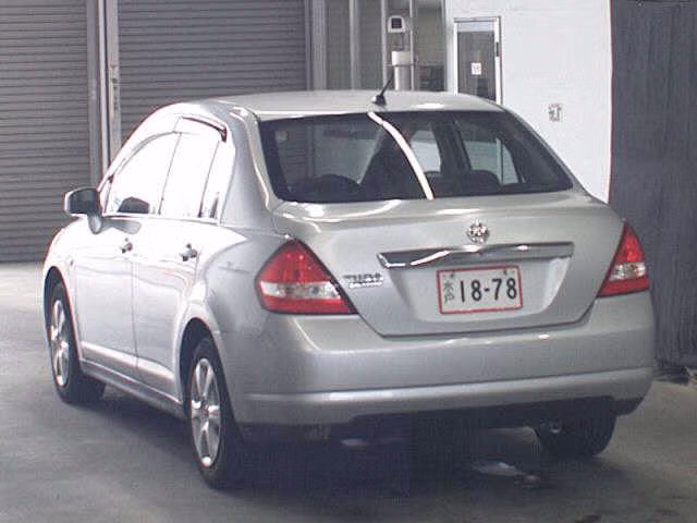 NISSAN TIIDA LATIO