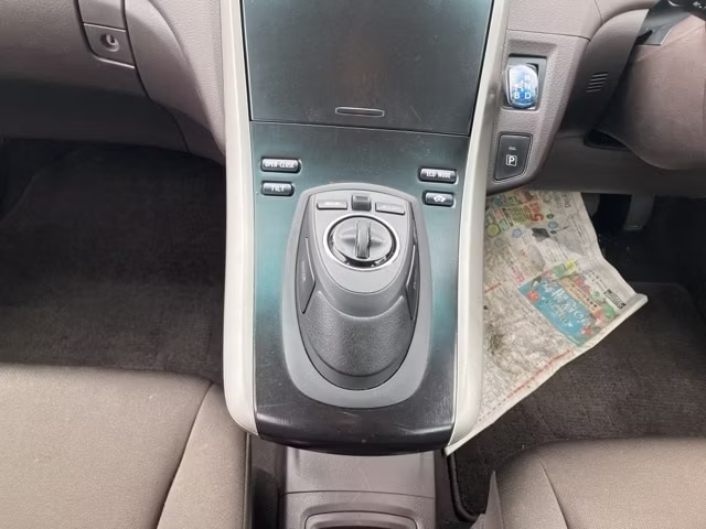 TOYOTA SAI