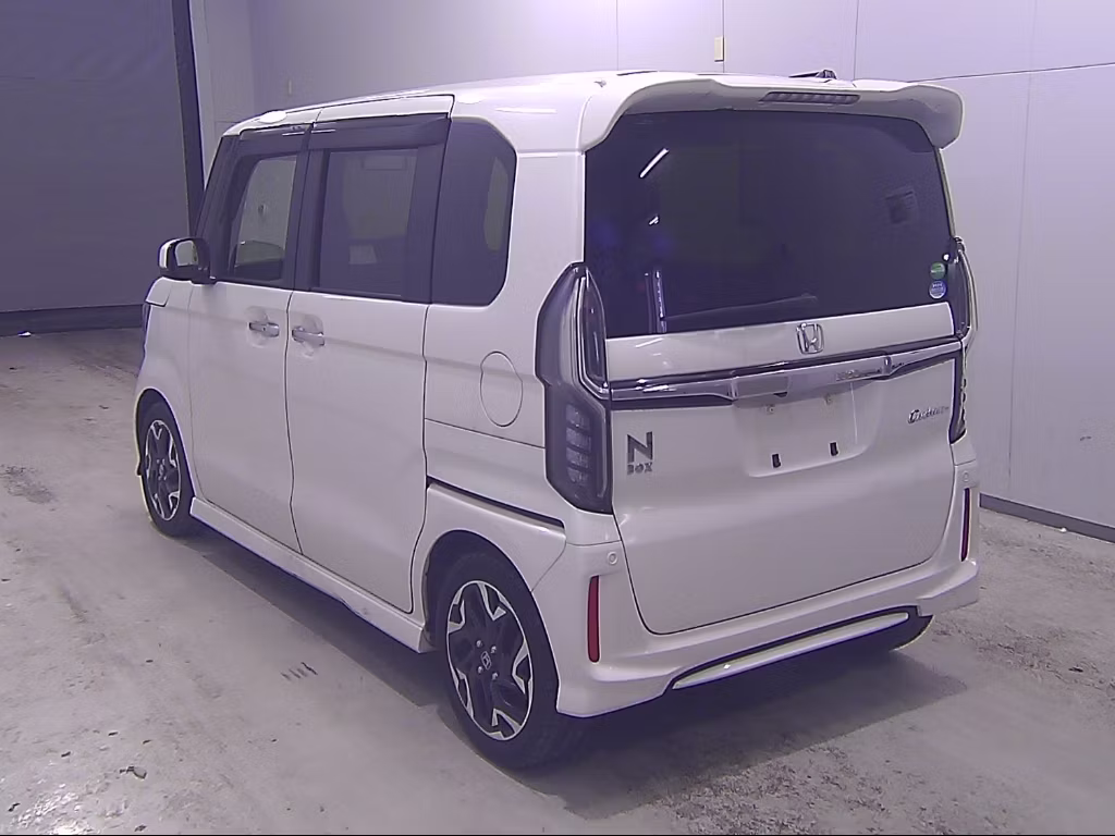 HONDA N-BOX