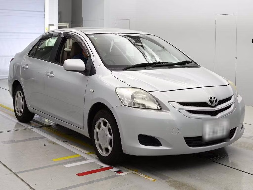 TOYOTA BELTA