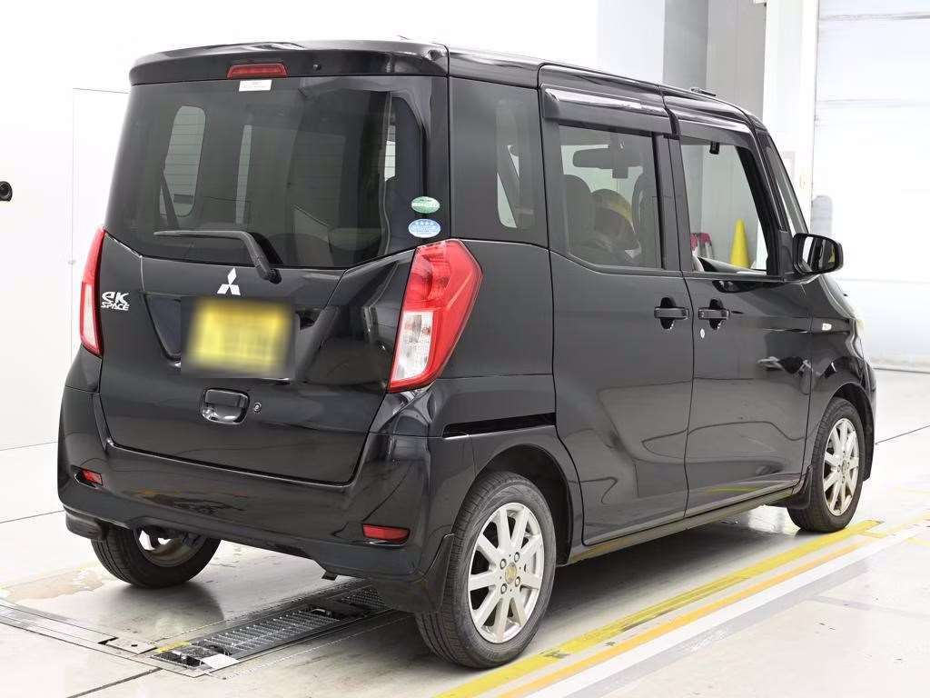MITSUBISHI EK SPACE