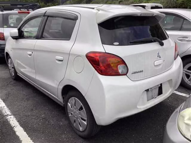 MITSUBISHI MIRAGE