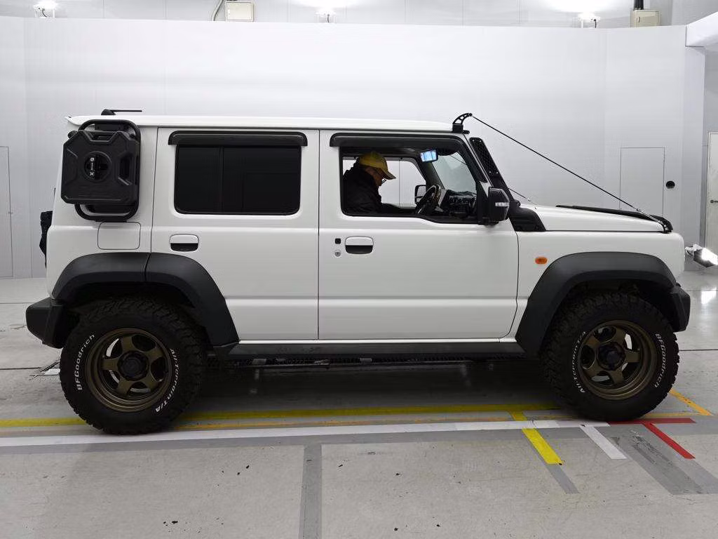 SUZUKI JIMNY