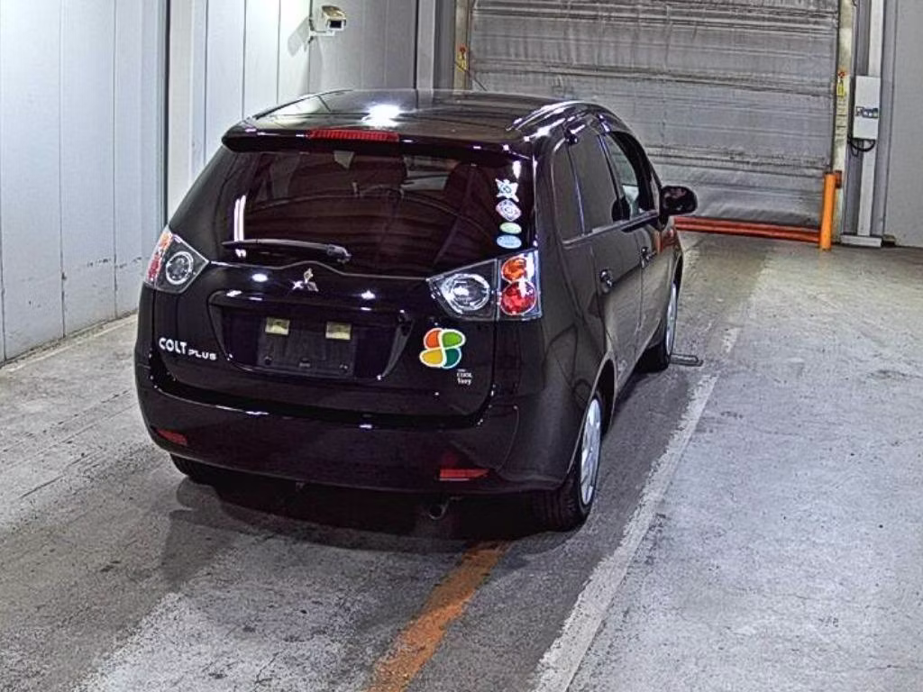 MITSUBISHI COLT PLUS
