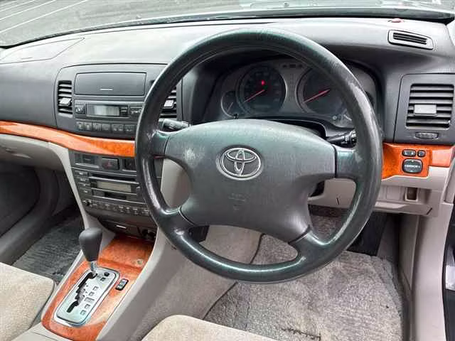 TOYOTA MARK II