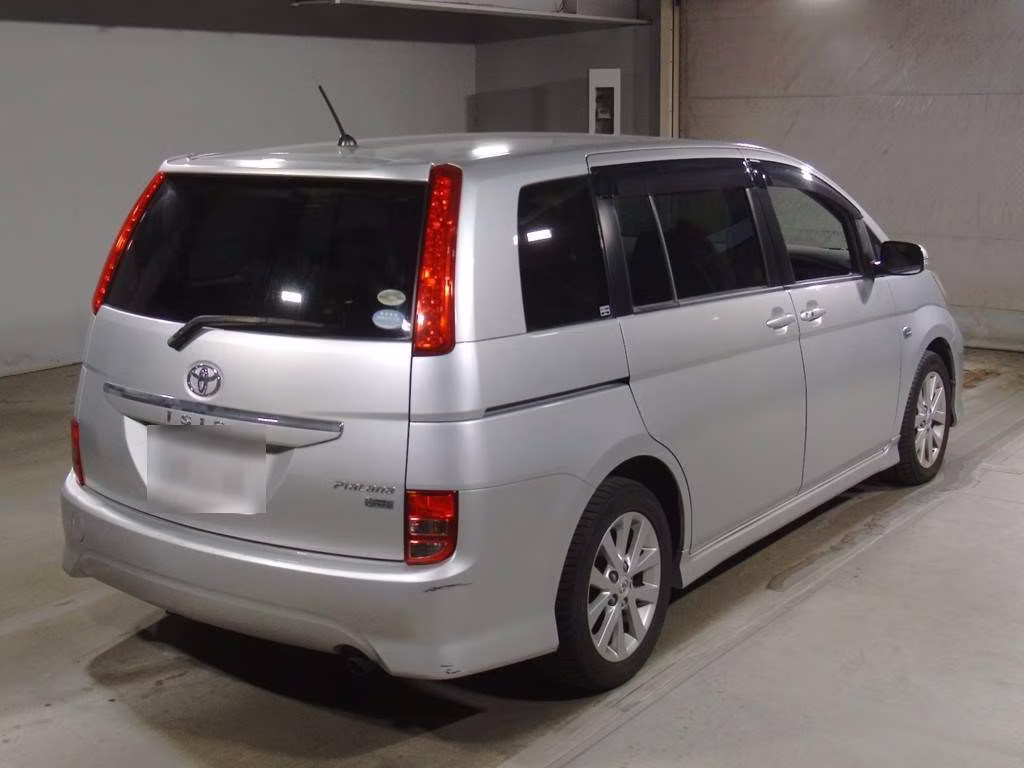 TOYOTA ISIS