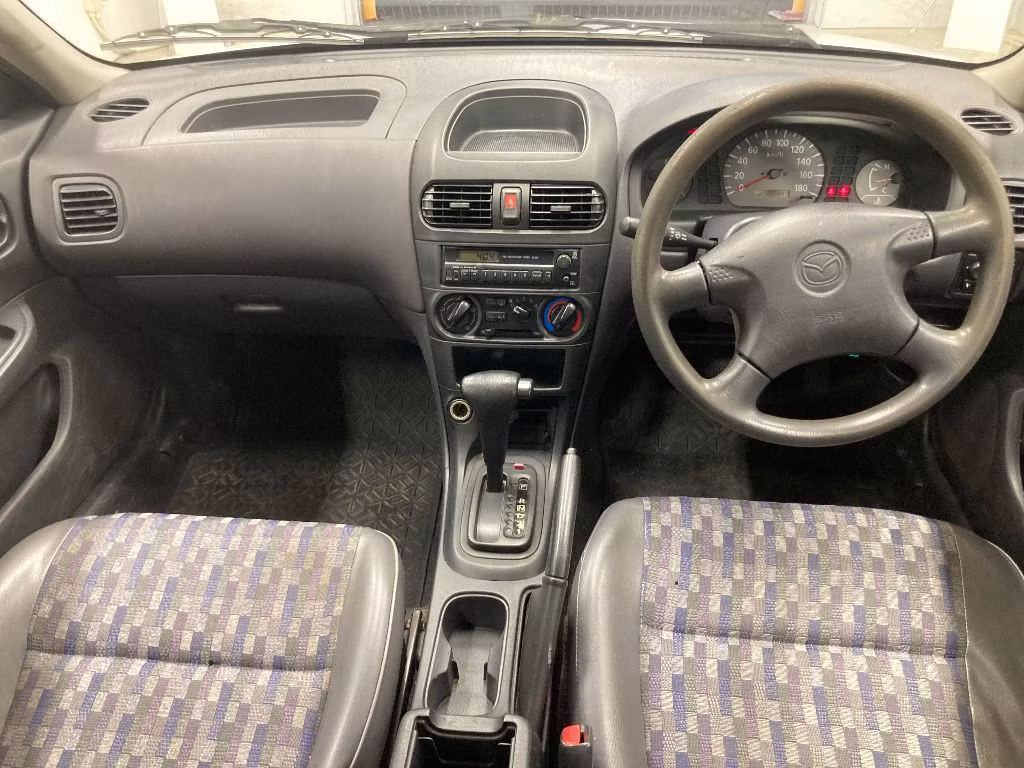MAZDA FAMILIA