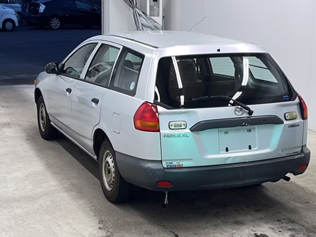 MAZDA FAMILIA