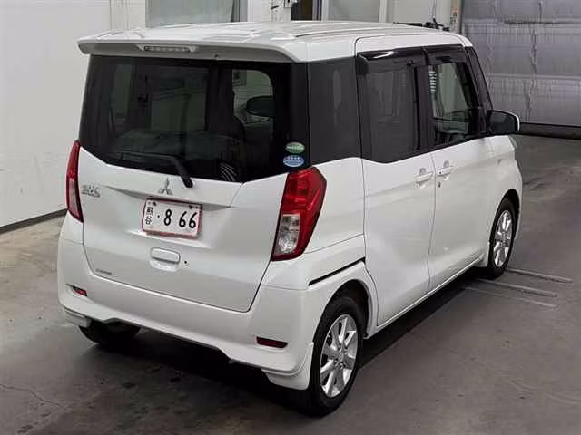 MITSUBISHI EK SPACE