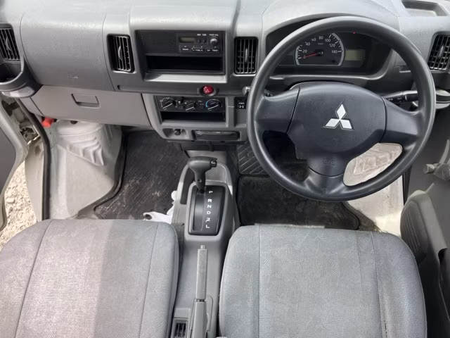 MITSUBISHI MINICAB