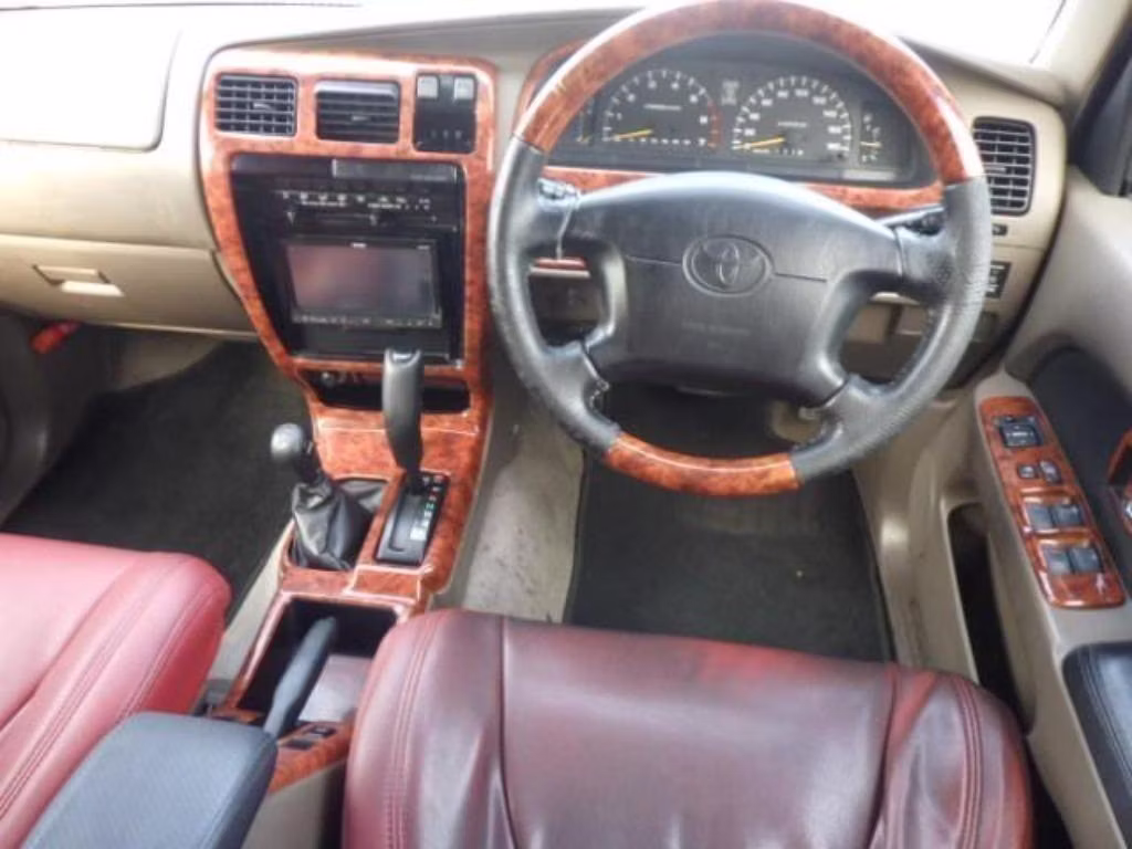TOYOTA HILUX SURF