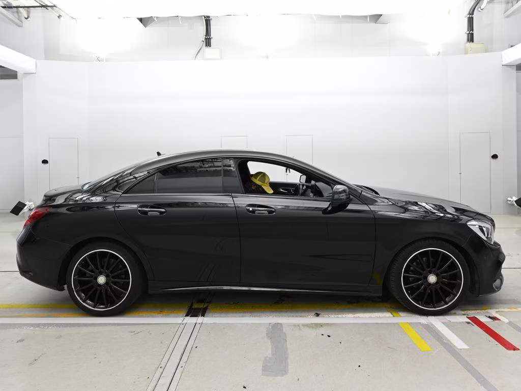 MERCEDES-BENZ CLA-CLASS