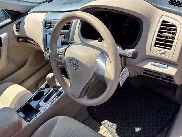 NISSAN TEANA