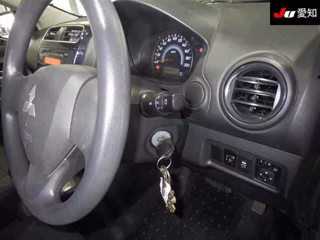 MITSUBISHI MIRAGE