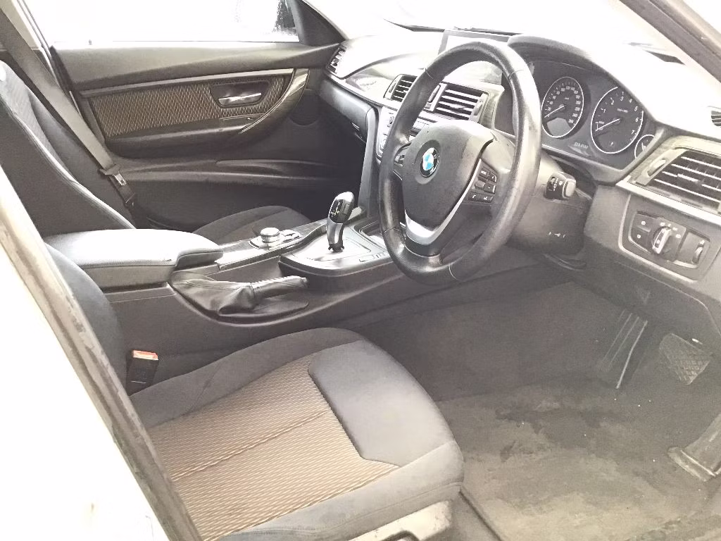 BMW 3-SERIES