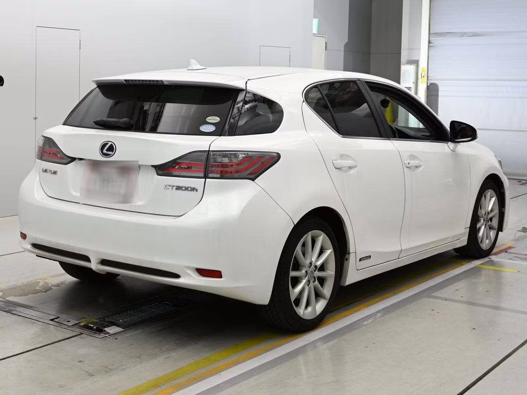 LEXUS CT200H