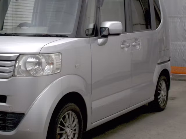 HONDA N-BOX+