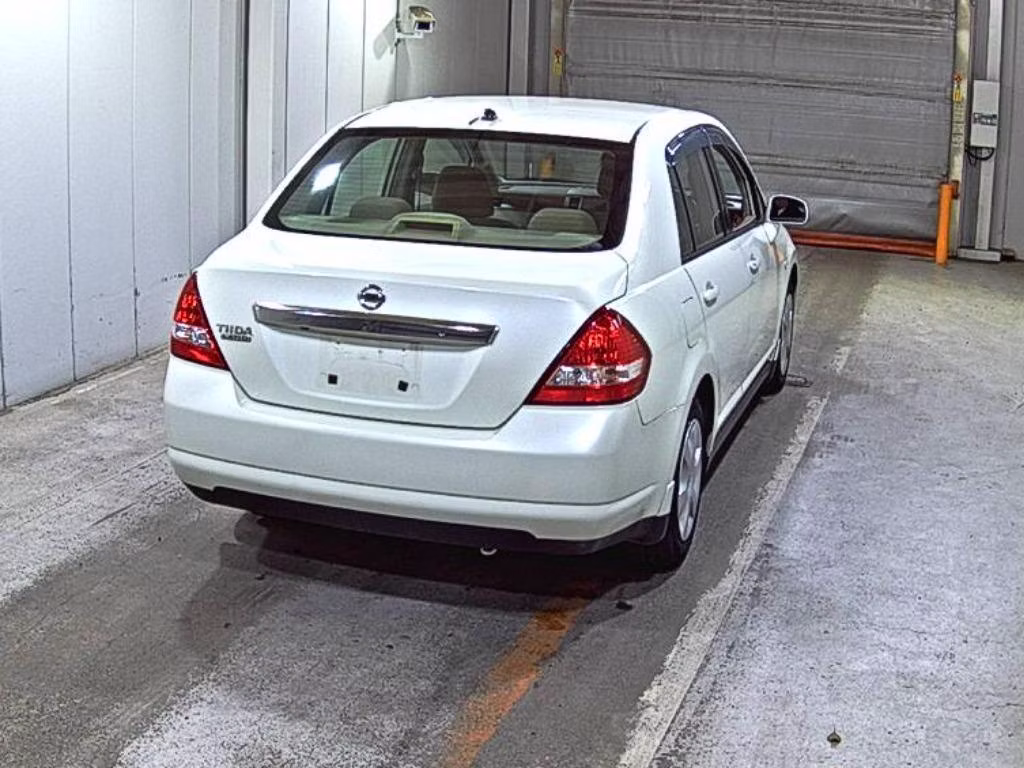 NISSAN TIIDA LATIO