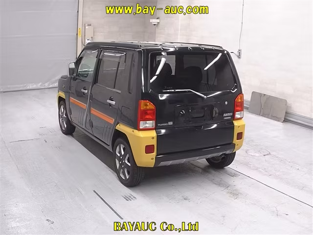 DAIHATSU NAKED