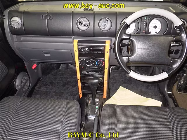DAIHATSU NAKED