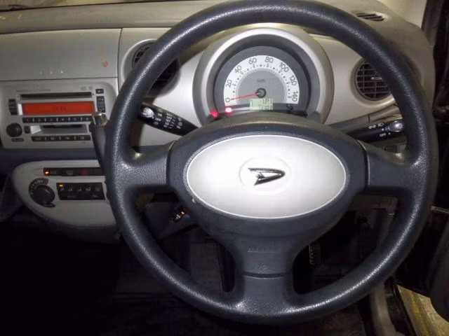 DAIHATSU MOVE LATTE