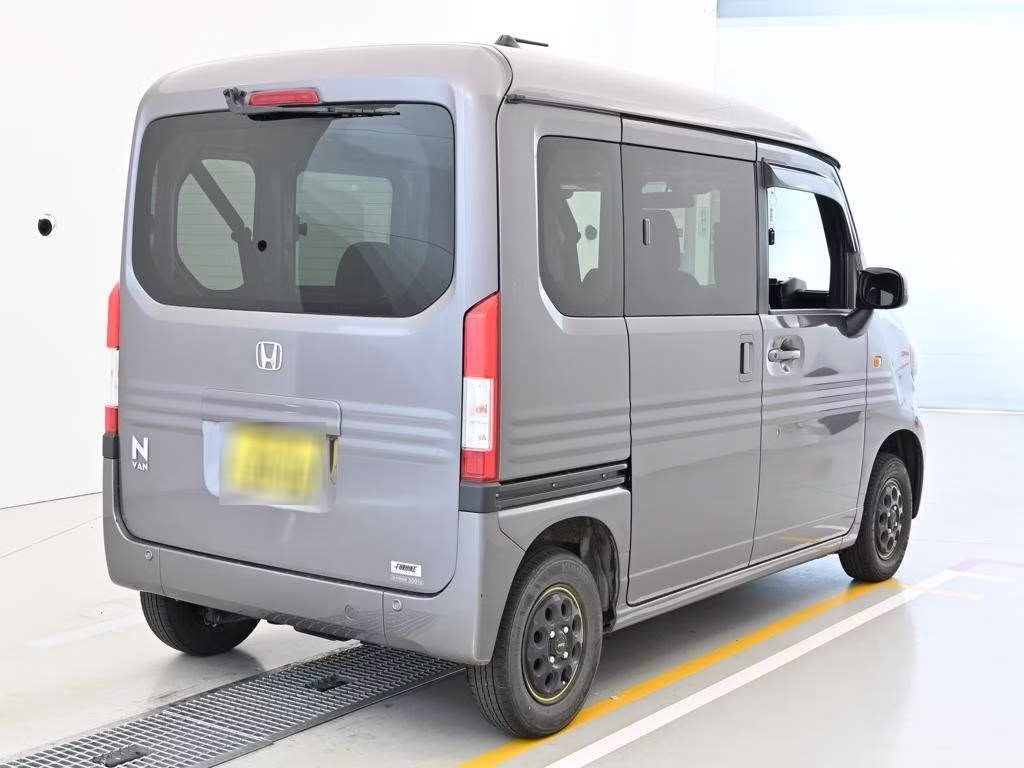 HONDA N-VAN