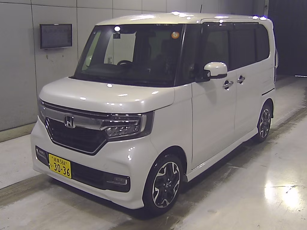 HONDA N-BOX