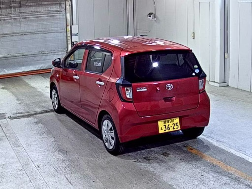 TOYOTA PIXIS EPOCH