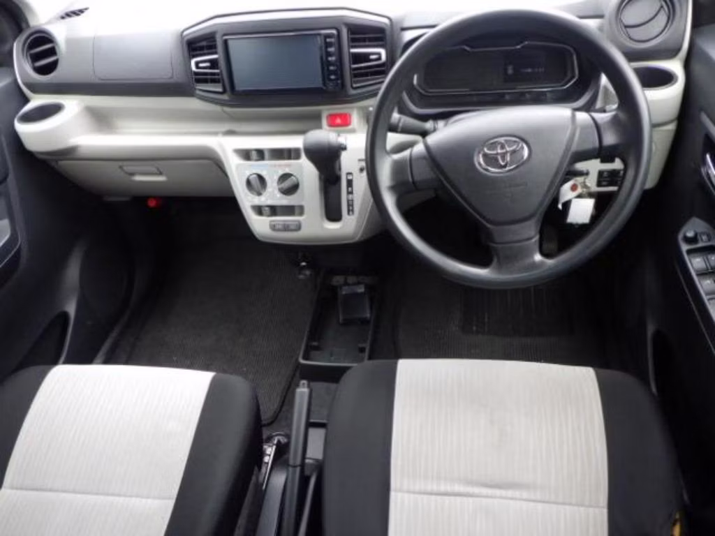 TOYOTA PIXIS EPOCH