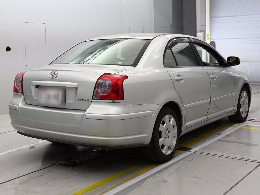 TOYOTA AVENSIS