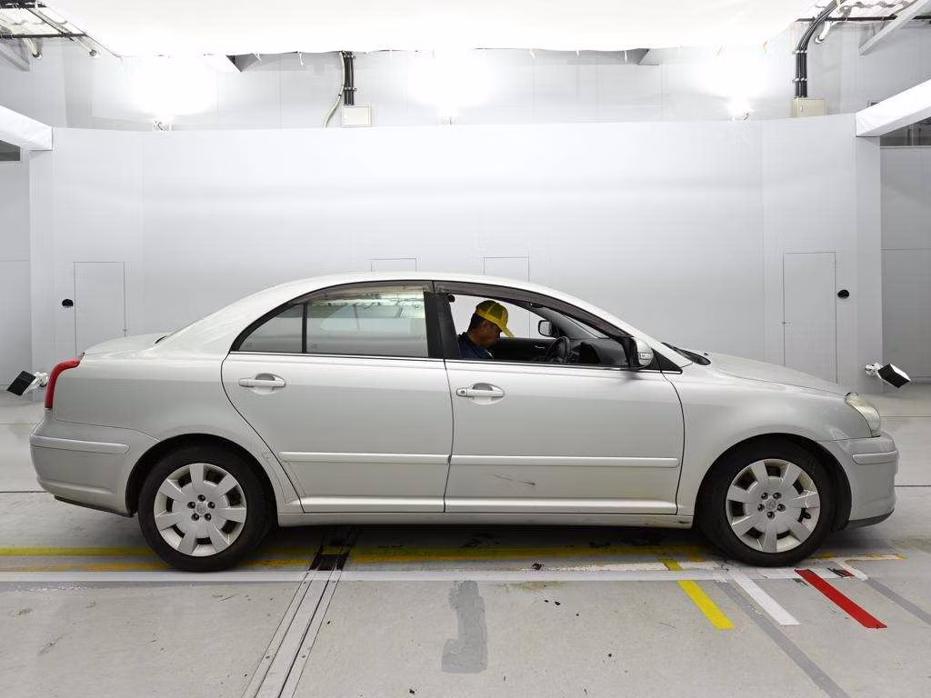 TOYOTA AVENSIS