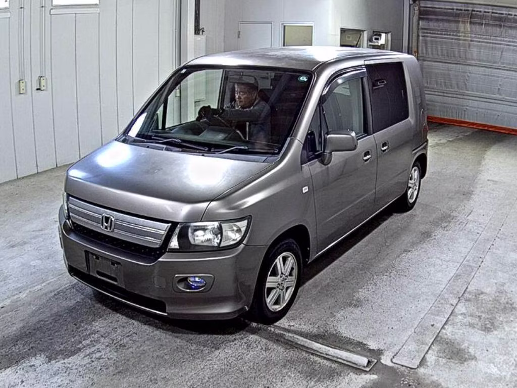 HONDA MOBILIO SPIKE