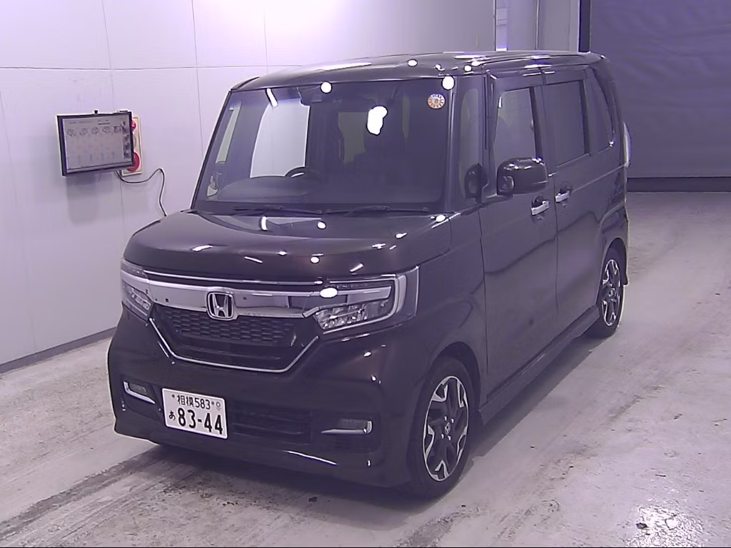 HONDA N-BOX