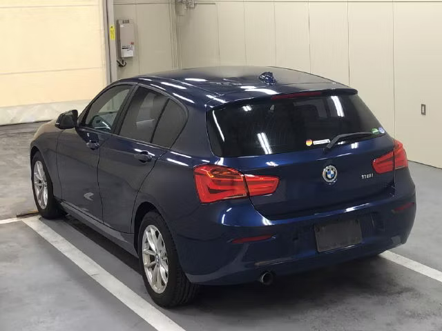 BMW 1-SERIES
