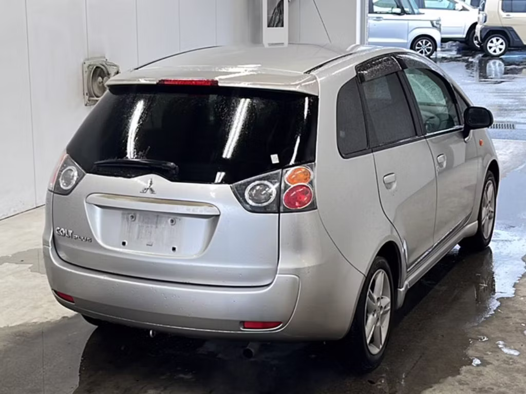 MITSUBISHI COLT PLUS