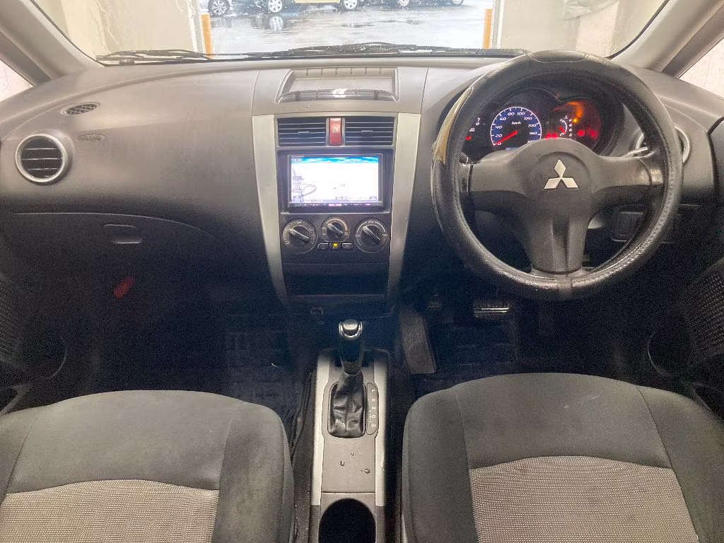 MITSUBISHI COLT PLUS