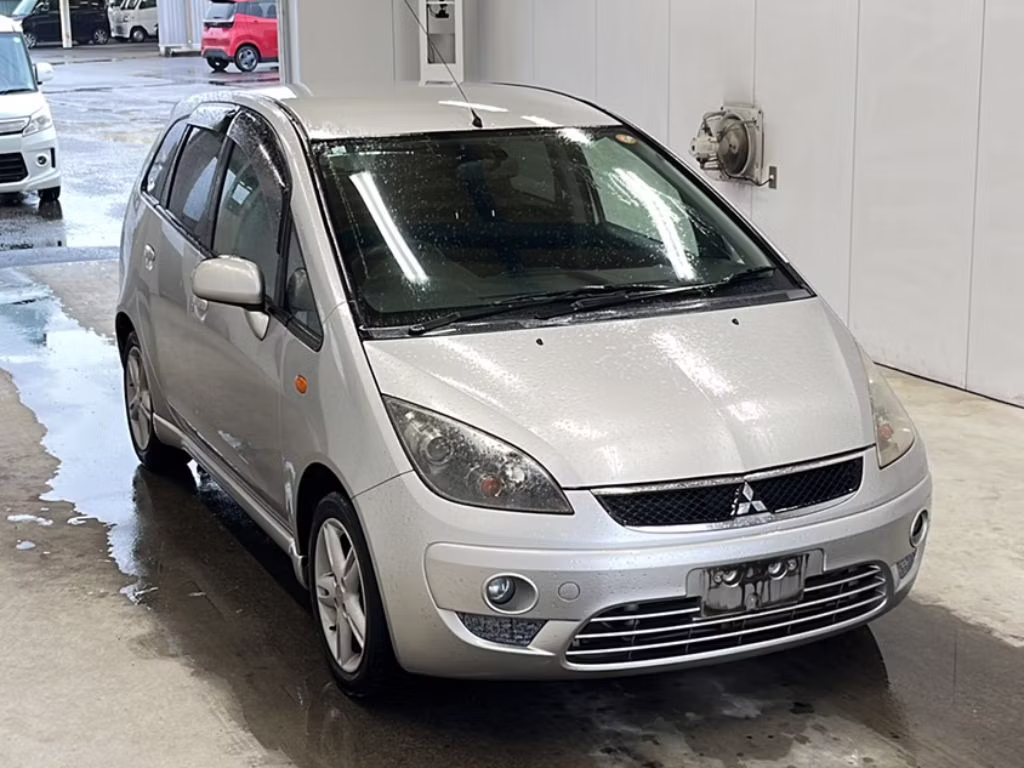 MITSUBISHI COLT PLUS