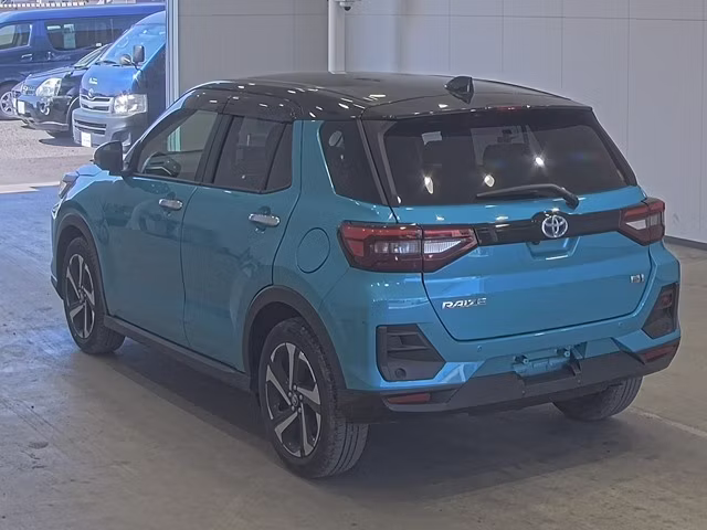 TOYOTA RAIZE